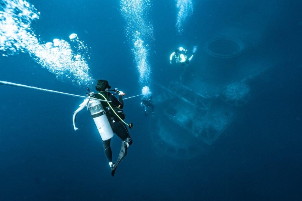 Diver's descent on onto the USS Oriskany